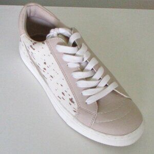 Universal Thread Womens Beige Lace-up Fashion Sneakers NWOB - Size 9.5M